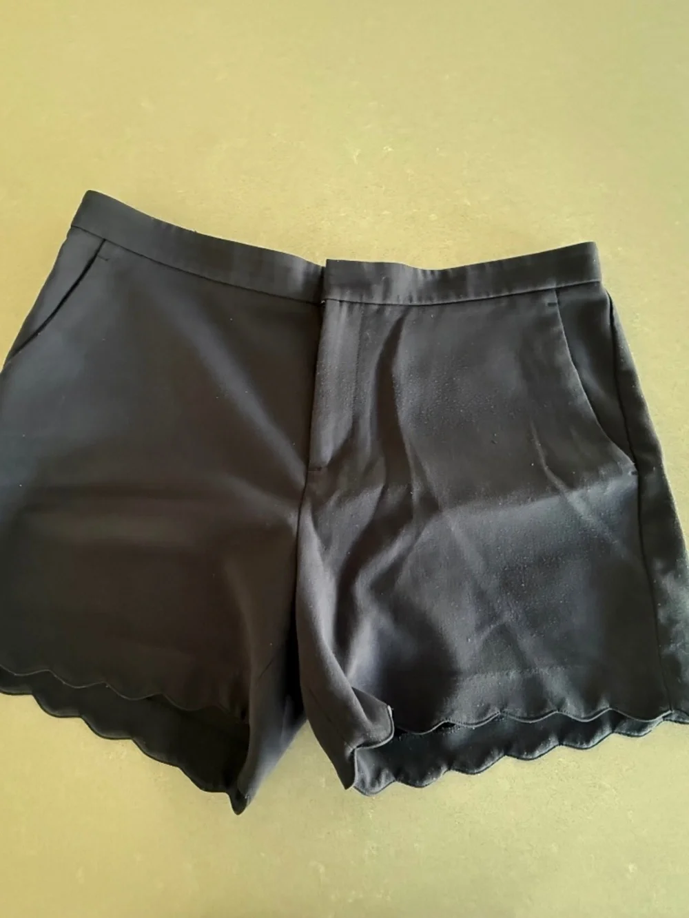 Women's Banana Republic Sz 14 Polyester Navy Scallop Bottom 5